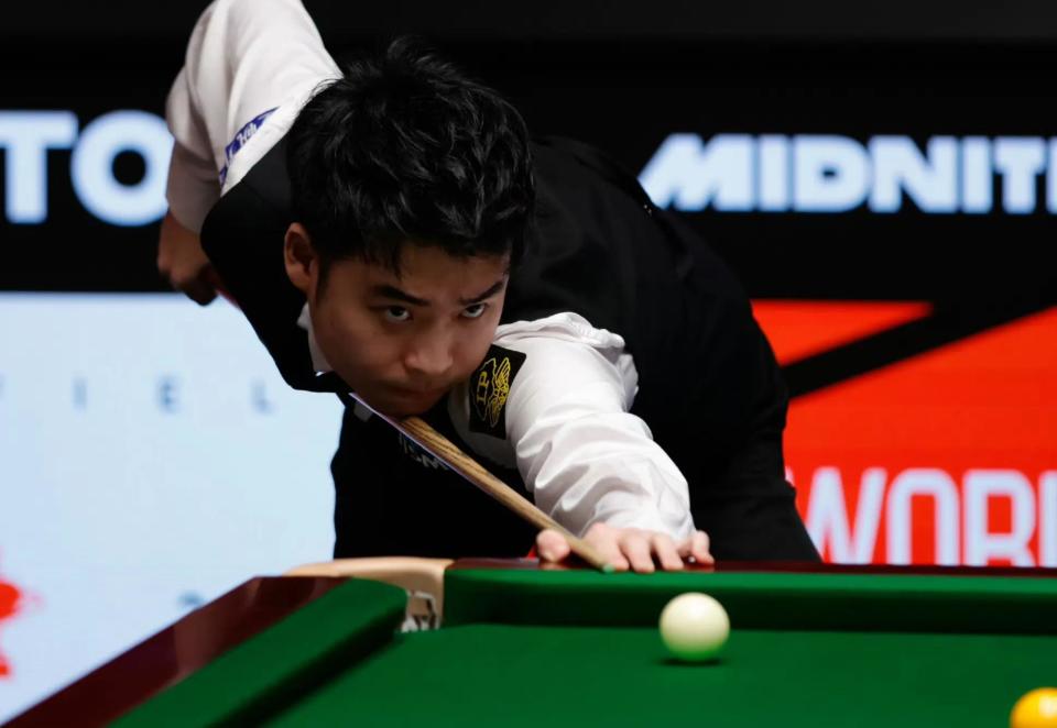 记者：卡萨多赛后感到疼痛，但问题应该不大