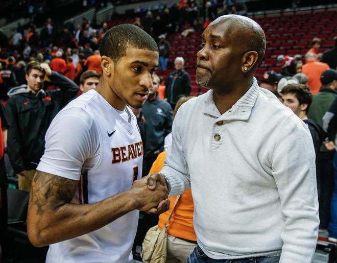 同时在进攻 同时在进攻